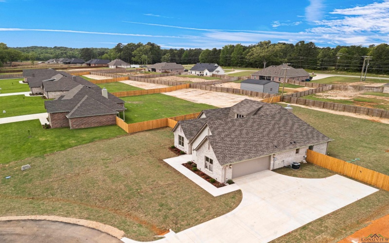 261 Andres Ln, Kilgore, TX 75662, 3 Bedrooms Bedrooms, ,2 BathroomsBathrooms,Residential,For Sale,261 Andres Ln,20252640