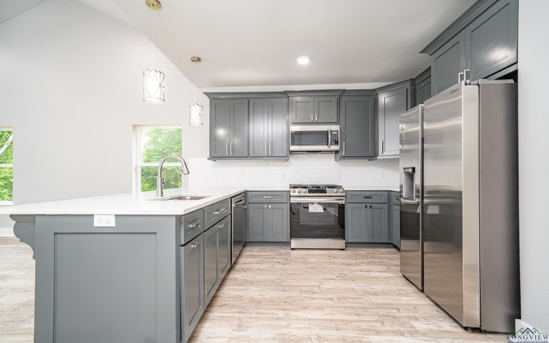 126 Lakeway Lane, Longview, TX 75604, 4 Habitaciones Habitaciones , ,3 BañosBaños,Residential,En Venta,126 Lakeway Lane,20252721