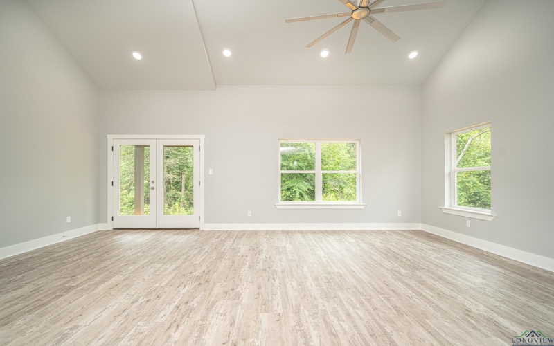126 Lakeway Lane, Longview, TX 75604, 4 Habitaciones Habitaciones , ,3 BañosBaños,Residential,En Venta,126 Lakeway Lane,20252721