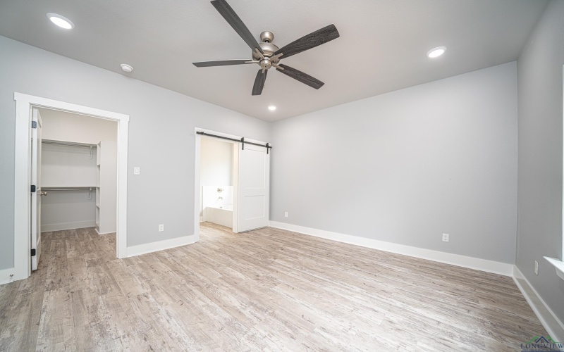 126 Lakeway Lane, Longview, TX 75604, 4 Habitaciones Habitaciones , ,3 BañosBaños,Residential,En Venta,126 Lakeway Lane,20252721