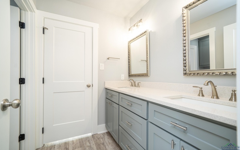 126 Lakeway Lane, Longview, TX 75604, 4 Habitaciones Habitaciones , ,3 BañosBaños,Residential,En Venta,126 Lakeway Lane,20252721