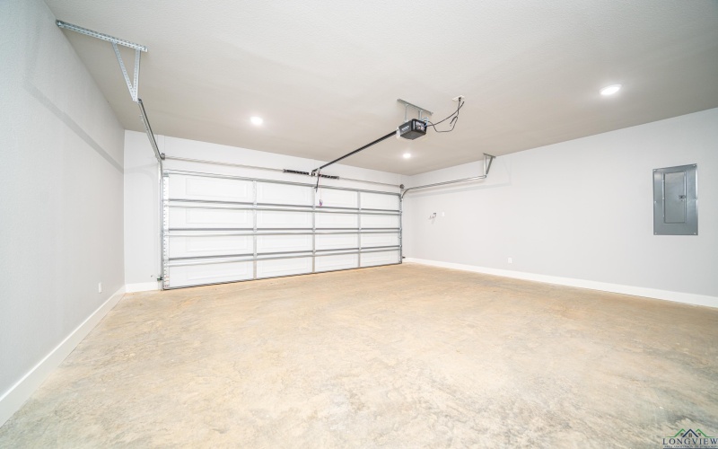 126 Lakeway Lane, Longview, TX 75604, 4 Habitaciones Habitaciones , ,3 BañosBaños,Residential,En Venta,126 Lakeway Lane,20252721