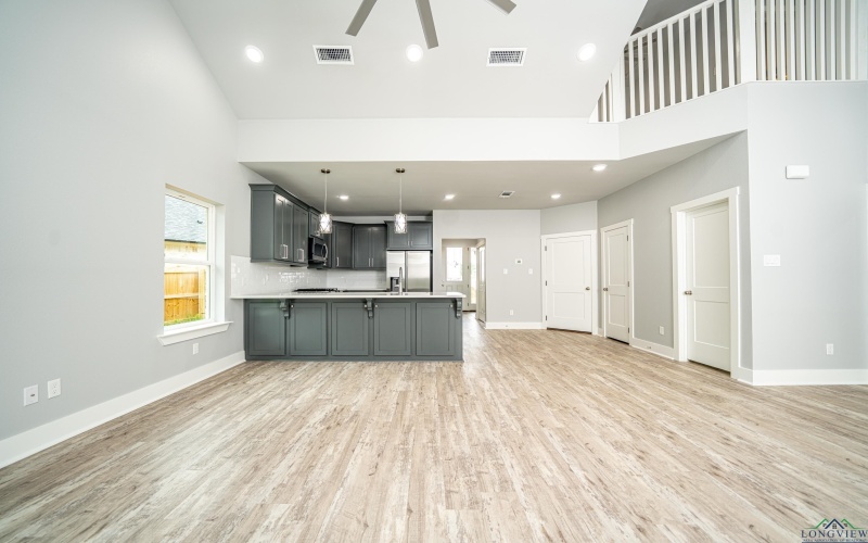126 Lakeway Lane, Longview, TX 75604, 4 Habitaciones Habitaciones , ,3 BañosBaños,Residential,En Venta,126 Lakeway Lane,20252721