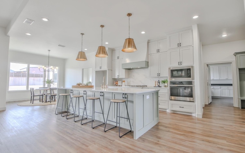 10702 Juneau Avenue, Lubbock, TX 79424, 4 Bedrooms Bedrooms, ,3 BathroomsBathrooms,Residential,For Sale,10702 Juneau Avenue,202402575
