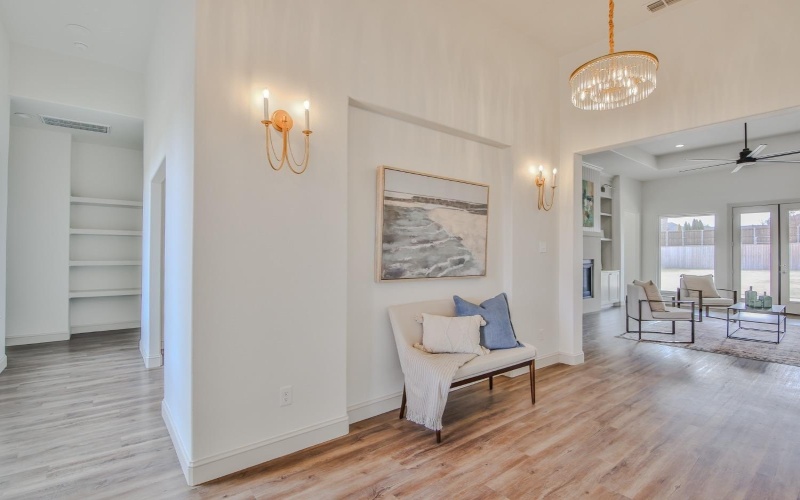 10702 Juneau Avenue, Lubbock, TX 79424, 4 Bedrooms Bedrooms, ,3 BathroomsBathrooms,Residential,For Sale,10702 Juneau Avenue,202402575