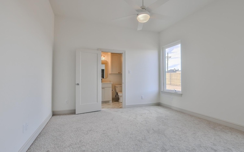 10702 Juneau Avenue, Lubbock, TX 79424, 4 Bedrooms Bedrooms, ,3 BathroomsBathrooms,Residential,For Sale,10702 Juneau Avenue,202402575