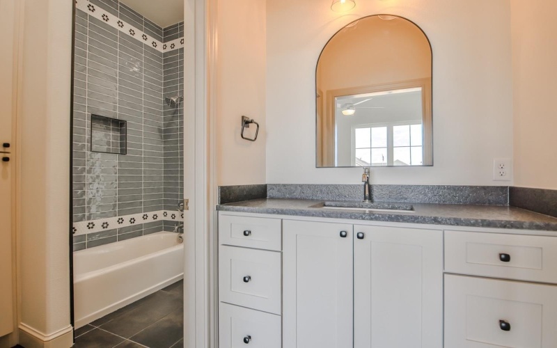 10702 Juneau Avenue, Lubbock, TX 79424, 4 Bedrooms Bedrooms, ,3 BathroomsBathrooms,Residential,For Sale,10702 Juneau Avenue,202402575