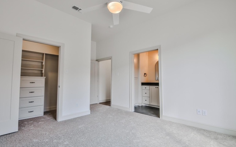 10702 Juneau Avenue, Lubbock, TX 79424, 4 Bedrooms Bedrooms, ,3 BathroomsBathrooms,Residential,For Sale,10702 Juneau Avenue,202402575