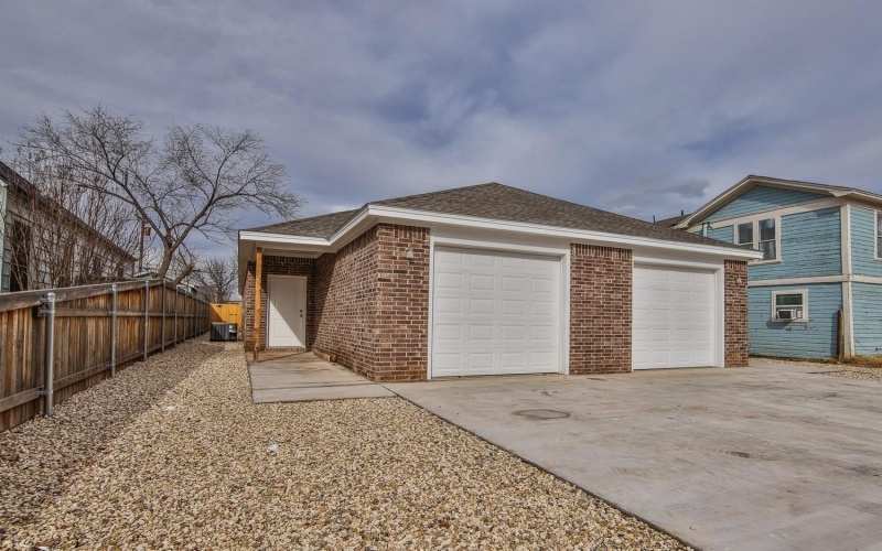 2004 23rd Street, Lubbock, TX 79411, 6 Bedrooms Bedrooms, ,5 BathroomsBathrooms,Residential Multi Family,For Sale,2004 23rd Street,202405480
