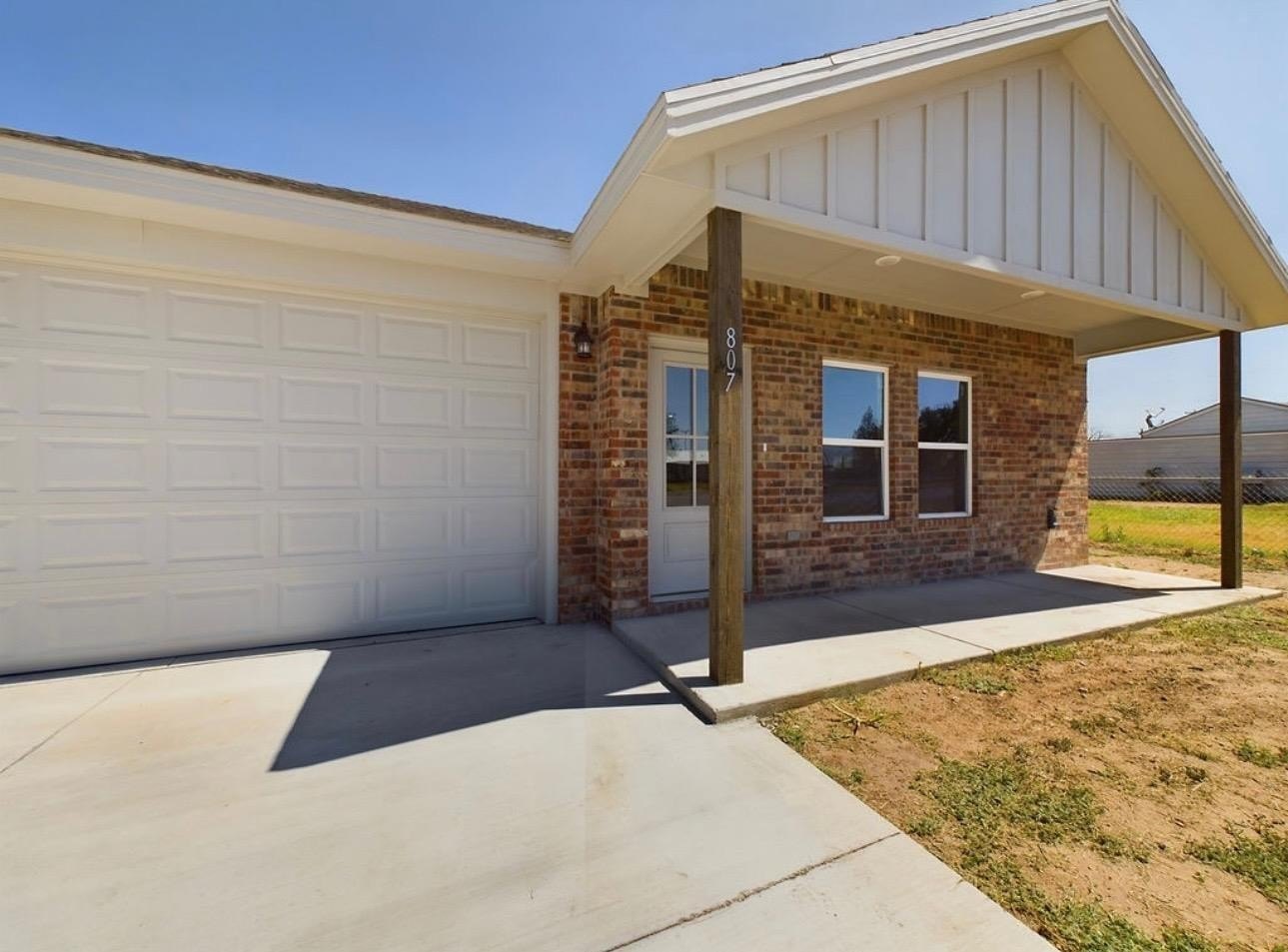 807 12th Street, Shallowater, TX 79363, 3 Bedrooms Bedrooms, ,2 BathroomsBathrooms,Residential,For Sale,807 12th Street,202409408
