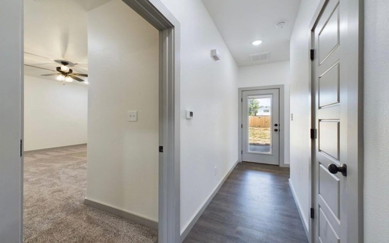 807 12th Street, Shallowater, TX 79363, 3 Bedrooms Bedrooms, ,2 BathroomsBathrooms,Residential,For Sale,807 12th Street,202409408