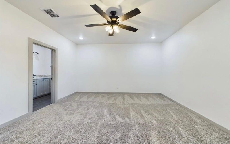 807 12th Street, Shallowater, TX 79363, 3 Bedrooms Bedrooms, ,2 BathroomsBathrooms,Residential,For Sale,807 12th Street,202409408