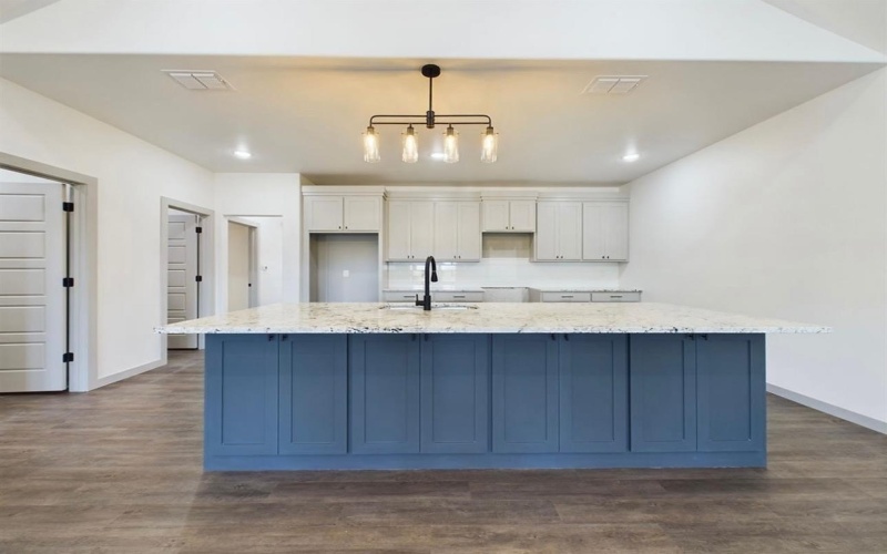 807 12th Street, Shallowater, TX 79363, 3 Bedrooms Bedrooms, ,2 BathroomsBathrooms,Residential,For Sale,807 12th Street,202409408