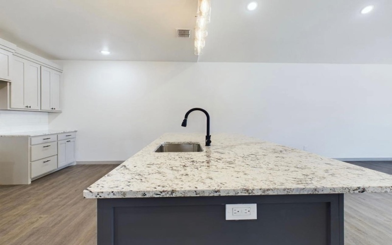 807 12th Street, Shallowater, TX 79363, 3 Bedrooms Bedrooms, ,2 BathroomsBathrooms,Residential,For Sale,807 12th Street,202409408