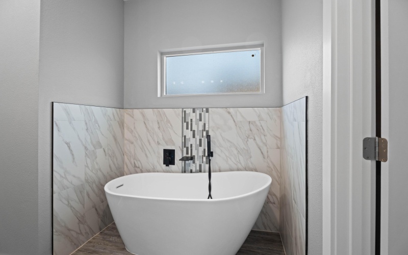 310 E 16th Street, Wolfforth, TX 79382, 4 Habitaciones Habitaciones , ,2 BañosBaños,Residential,En Venta,310 E 16th Street,202412566