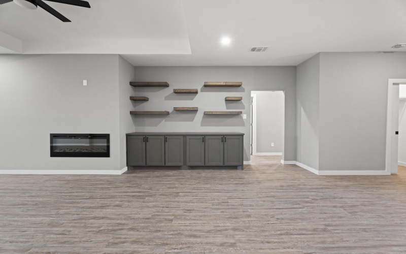 310 E 16th Street, Wolfforth, TX 79382, 4 Habitaciones Habitaciones , ,2 BañosBaños,Residential,En Venta,310 E 16th Street,202412566