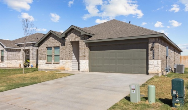 2204 150th, Lubbock, TX 79423, 4 Bedrooms Bedrooms, ,2 BathroomsBathrooms,Residential,For Sale,2204 150th,202413538