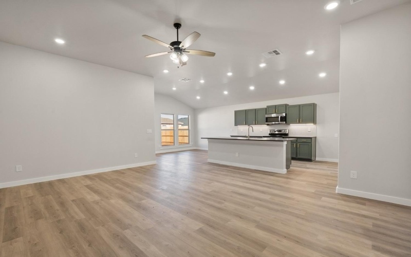 2926 138th Street, Lubbock, TX 79423, 3 Bedrooms Bedrooms, ,2 BathroomsBathrooms,Residential,For Sale,2926 138th Street,202414047