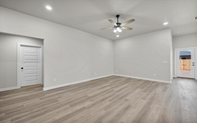 2926 138th Street, Lubbock, TX 79423, 3 Bedrooms Bedrooms, ,2 BathroomsBathrooms,Residential,For Sale,2926 138th Street,202414047