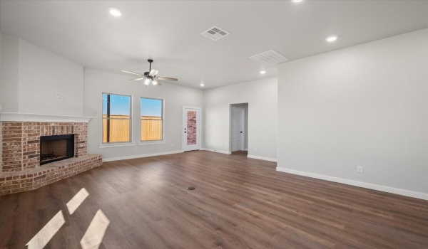 6914 55th Street, Lubbock, TX 79407, 3 Bedrooms Bedrooms, ,2 BathroomsBathrooms,Residential,For Sale,6914 55th Street,202415613