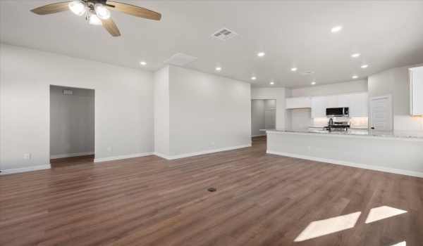 6914 55th Street, Lubbock, TX 79407, 3 Bedrooms Bedrooms, ,2 BathroomsBathrooms,Residential,For Sale,6914 55th Street,202415613