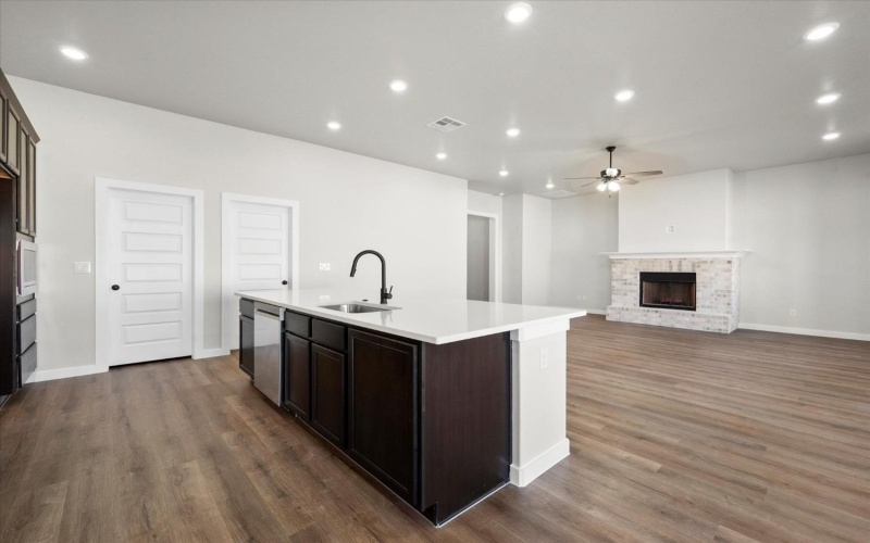 1204 E 31st Street, Wolfforth, TX 79382, 4 Bedrooms Bedrooms, ,3 BathroomsBathrooms,Residential,For Sale,1204 E 31st Street,202416021