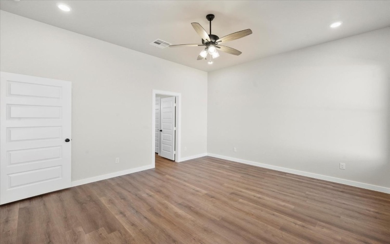 1204 E 31st Street, Wolfforth, TX 79382, 4 Bedrooms Bedrooms, ,3 BathroomsBathrooms,Residential,For Sale,1204 E 31st Street,202416021