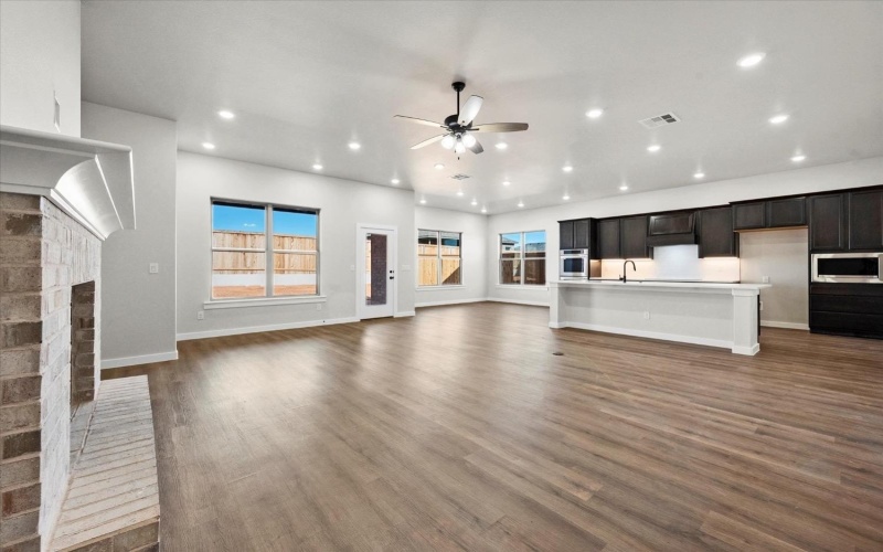 1204 E 31st Street, Wolfforth, TX 79382, 4 Bedrooms Bedrooms, ,3 BathroomsBathrooms,Residential,For Sale,1204 E 31st Street,202416021