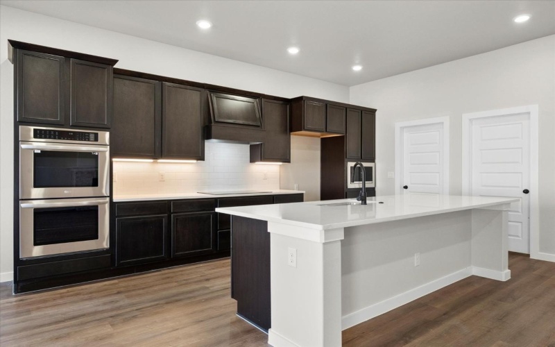 1204 E 31st Street, Wolfforth, TX 79382, 4 Bedrooms Bedrooms, ,3 BathroomsBathrooms,Residential,For Sale,1204 E 31st Street,202416021