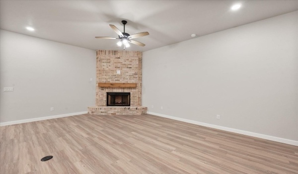 7006 14th Street, Lubbock, TX 79416, 3 Bedrooms Bedrooms, ,2 BathroomsBathrooms,Residential,For Sale,7006 14th Street,202416461
