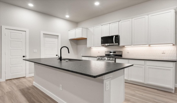7006 14th Street, Lubbock, TX 79416, 3 Bedrooms Bedrooms, ,2 BathroomsBathrooms,Residential,For Sale,7006 14th Street,202416461