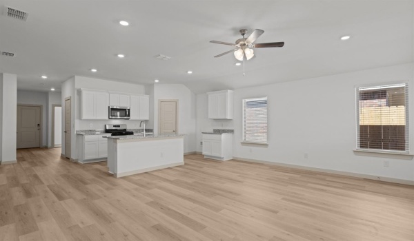 2335 150th, Lubbock, TX 79423, 4 Bedrooms Bedrooms, ,3 BathroomsBathrooms,Residential,For Sale,2335 150th,202416762