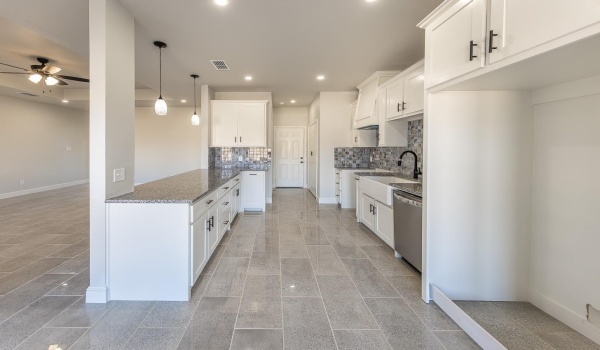 1806 Ross Avenue, Lubbock, TX 79416, 3 Bedrooms Bedrooms, ,2 BathroomsBathrooms,Residential,For Sale,1806 Ross Avenue,202417372