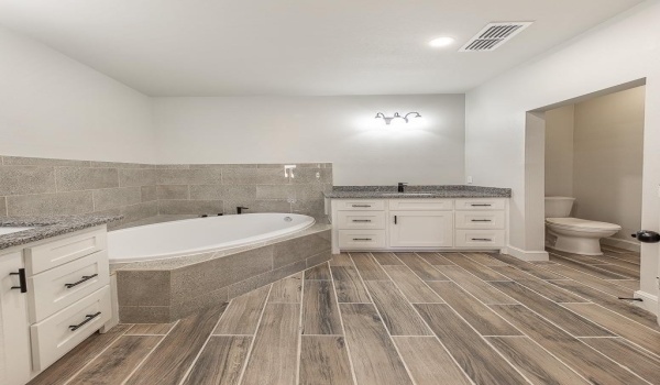1806 Ross Avenue, Lubbock, TX 79416, 3 Bedrooms Bedrooms, ,2 BathroomsBathrooms,Residential,For Sale,1806 Ross Avenue,202417372