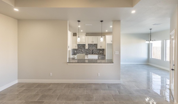 1806 Ross Avenue, Lubbock, TX 79416, 3 Bedrooms Bedrooms, ,2 BathroomsBathrooms,Residential,For Sale,1806 Ross Avenue,202417372