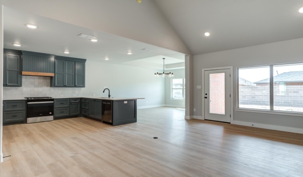 2917 135th Street, Lubbock, TX 79423, 4 Bedrooms Bedrooms, ,3 BathroomsBathrooms,Residential,For Sale,2917 135th Street,202552334