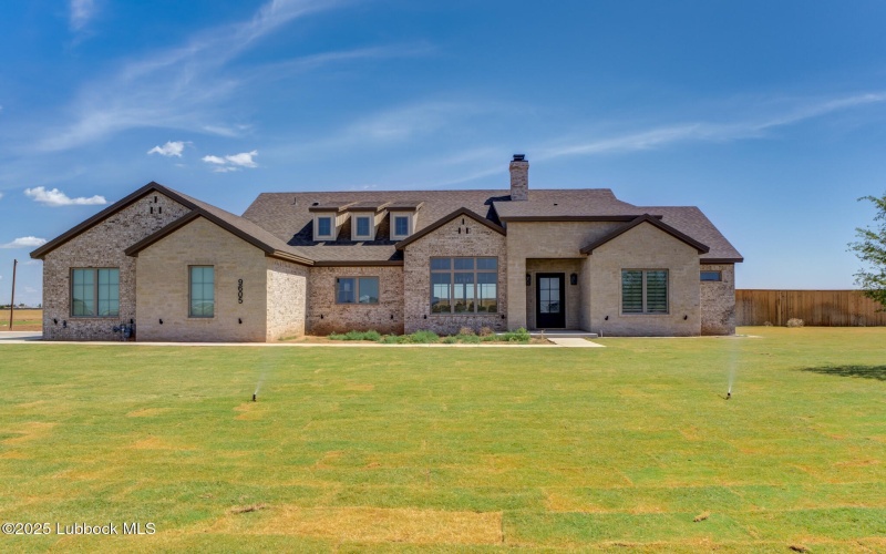 9605 County Rd 7615, Wolfforth, TX 79382, 4 Bedrooms Bedrooms, ,3 BathroomsBathrooms,Residential,For Sale,9605 County Rd 7615,202552384