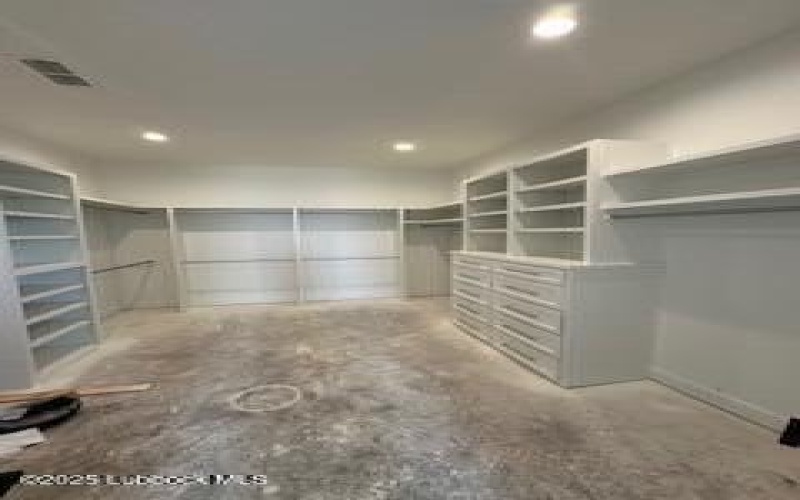 9605 County Rd 7615, Wolfforth, TX 79382, 4 Bedrooms Bedrooms, ,3 BathroomsBathrooms,Residential,For Sale,9605 County Rd 7615,202552384