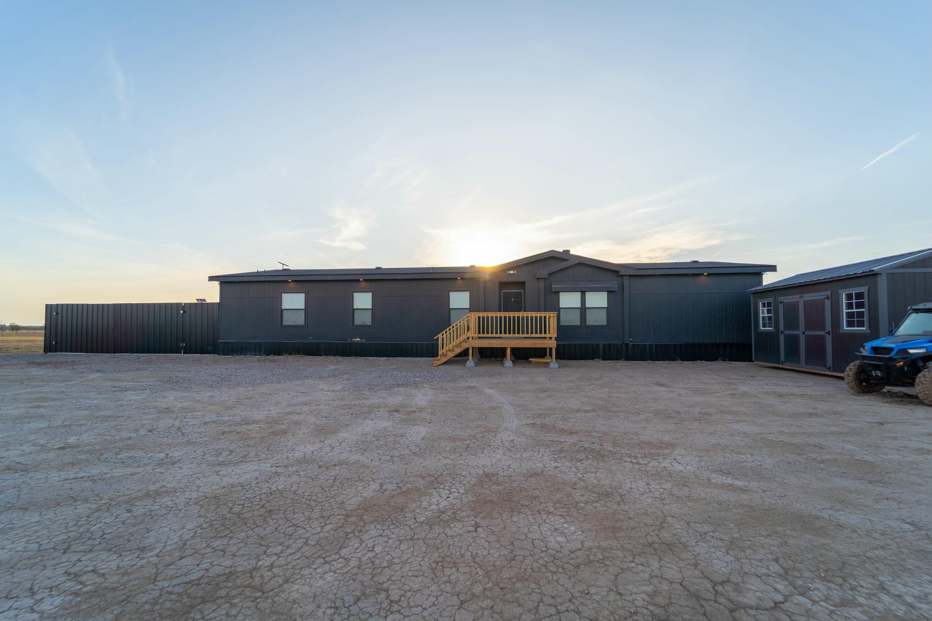 921 Private Road Rebecca, Shallowater, TX 79363, 4 Habitaciones Habitaciones , ,3 BañosBaños,Residential,En Venta,921 Private Road Rebecca,202552412