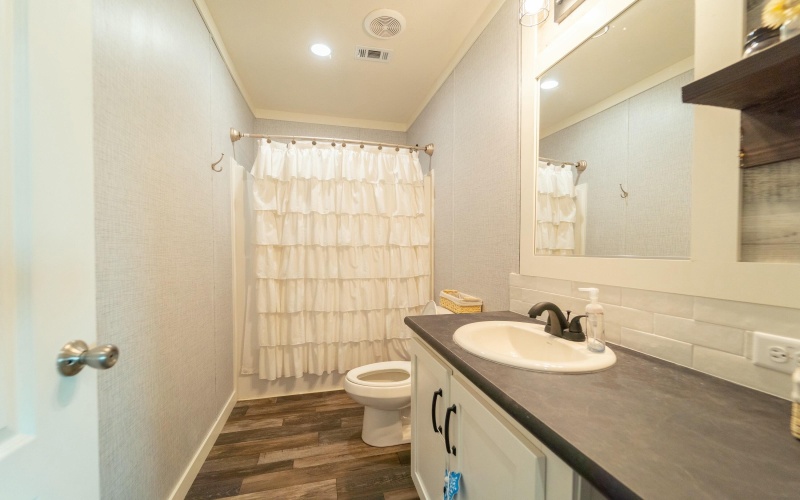921 Private Road Rebecca, Shallowater, TX 79363, 4 Habitaciones Habitaciones , ,3 BañosBaños,Residential,En Venta,921 Private Road Rebecca,202552412