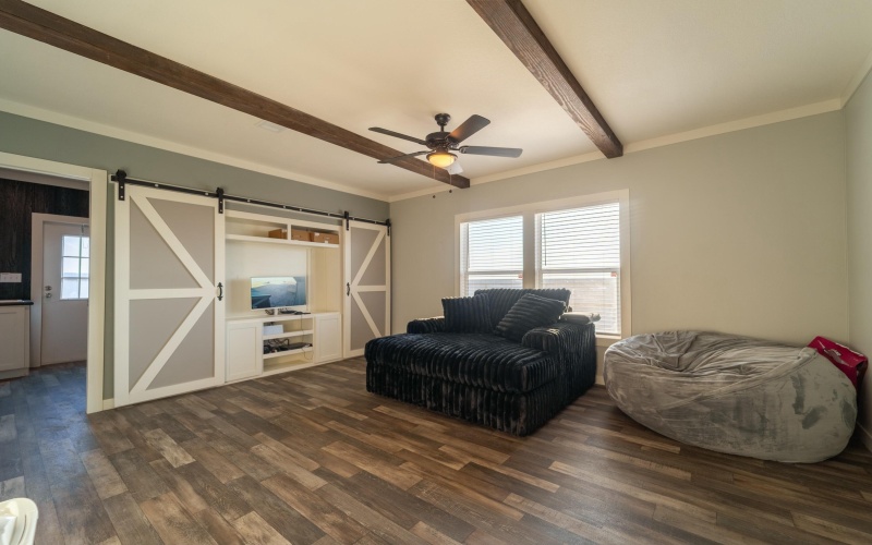 921 Private Road Rebecca, Shallowater, TX 79363, 4 Habitaciones Habitaciones , ,3 BañosBaños,Residential,En Venta,921 Private Road Rebecca,202552412