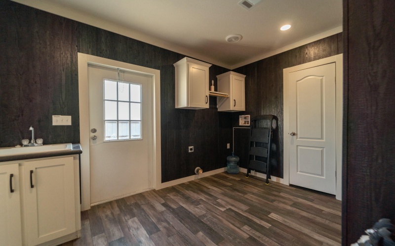 921 Private Road Rebecca, Shallowater, TX 79363, 4 Habitaciones Habitaciones , ,3 BañosBaños,Residential,En Venta,921 Private Road Rebecca,202552412