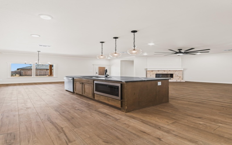 6903 16th Street, Lubbock, TX 79416, 3 Bedrooms Bedrooms, ,2 BathroomsBathrooms,Residential,For Sale,6903 16th Street,202552428