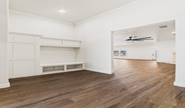 6903 16th Street, Lubbock, TX 79416, 3 Bedrooms Bedrooms, ,2 BathroomsBathrooms,Residential,For Sale,6903 16th Street,202552428
