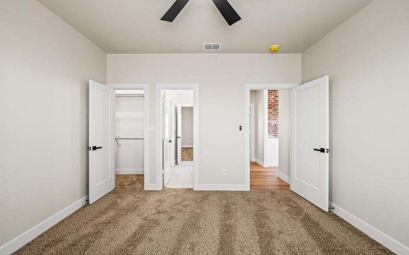 9401 County Rd 5330, Shallowater, TX 79363, 3 Habitaciones Habitaciones , ,2 BañosBaños,Residential,En Venta,9401 County Rd 5330,202552468