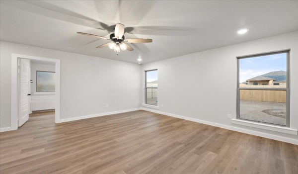 2318 136th Street, Lubbock, TX 79423, 3 Bedrooms Bedrooms, ,2 BathroomsBathrooms,Residential,For Sale,2318 136th Street,202500828