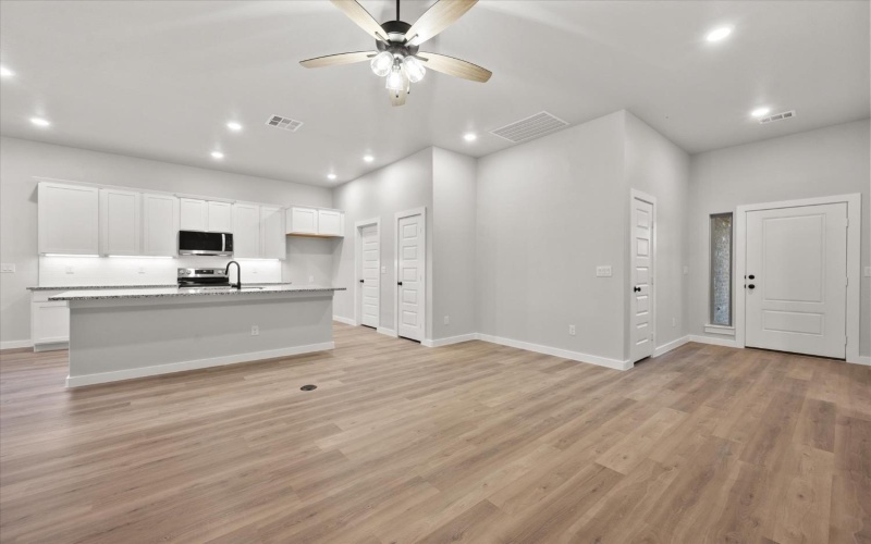 2318 136th Street, Lubbock, TX 79423, 3 Bedrooms Bedrooms, ,2 BathroomsBathrooms,Residential,For Sale,2318 136th Street,202500828