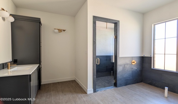 3807 126th Street, Lubbock, TX 79423, 4 Bedrooms Bedrooms, ,5 BathroomsBathrooms,Residential,For Sale,3807 126th Street,202501103