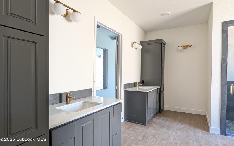 3807 126th Street, Lubbock, TX 79423, 4 Bedrooms Bedrooms, ,5 BathroomsBathrooms,Residential,For Sale,3807 126th Street,202501103