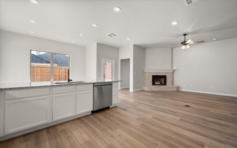 6811 54th Street, Lubbock, TX 79407, 4 Bedrooms Bedrooms, ,2 BathroomsBathrooms,Residential,For Sale,6811 54th Street,202501152